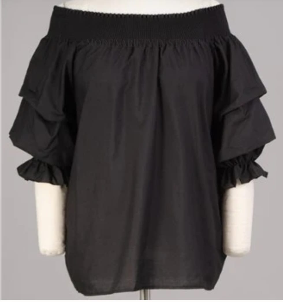 Off Shoulder Sleeved Scrunch Top